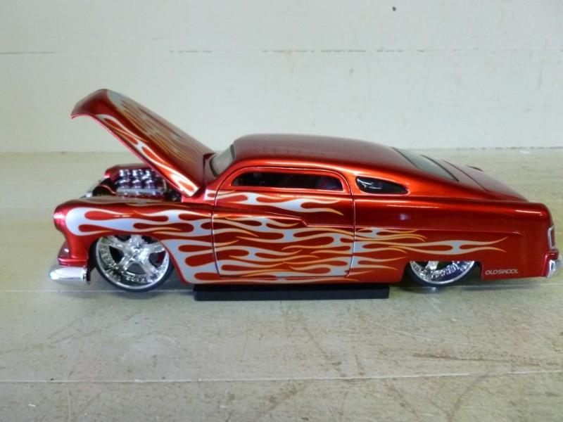 lot 142 image: Large Dub City 1951 Mercury Lead Sl...