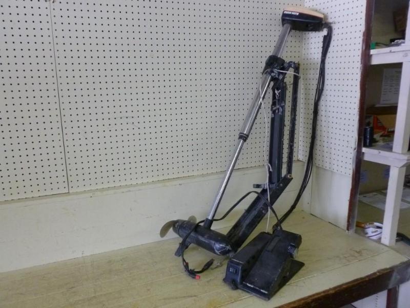 lot 28 image: Minnkota&nbsp565 long shaft trolli...