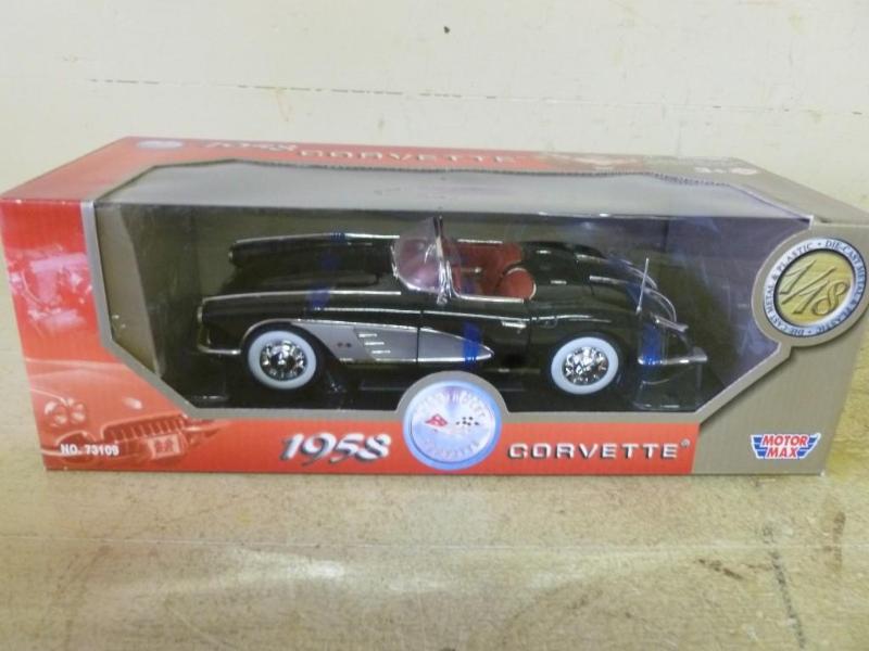 lot 43 image: Large Motor Max 1958 Corvette 118 ...
