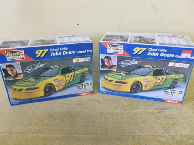 lot 68 image: Lot Of Two&nbspRevell - Monog...