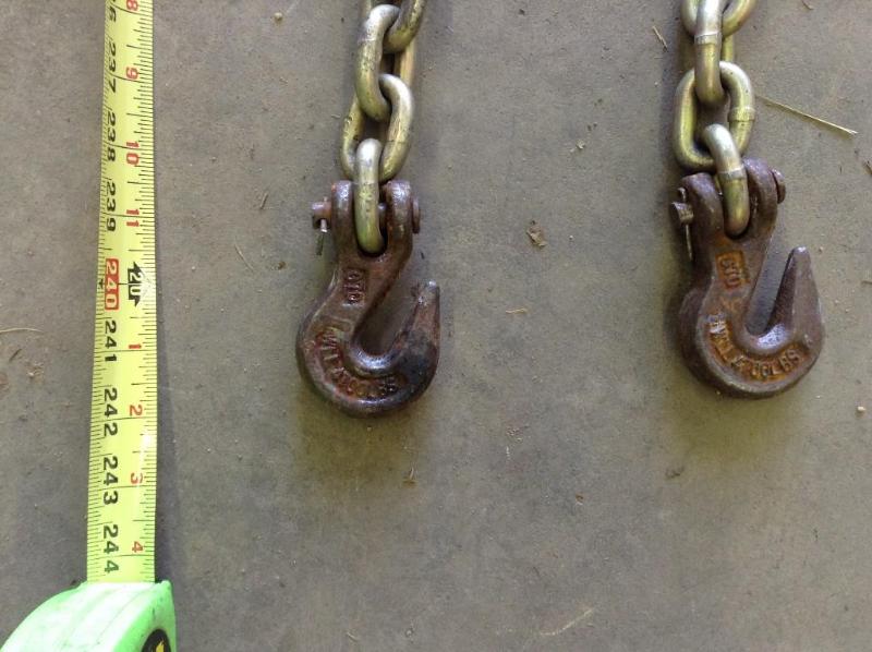 lot 109 image: Set of chains, qty 2 - 20 foot stan...