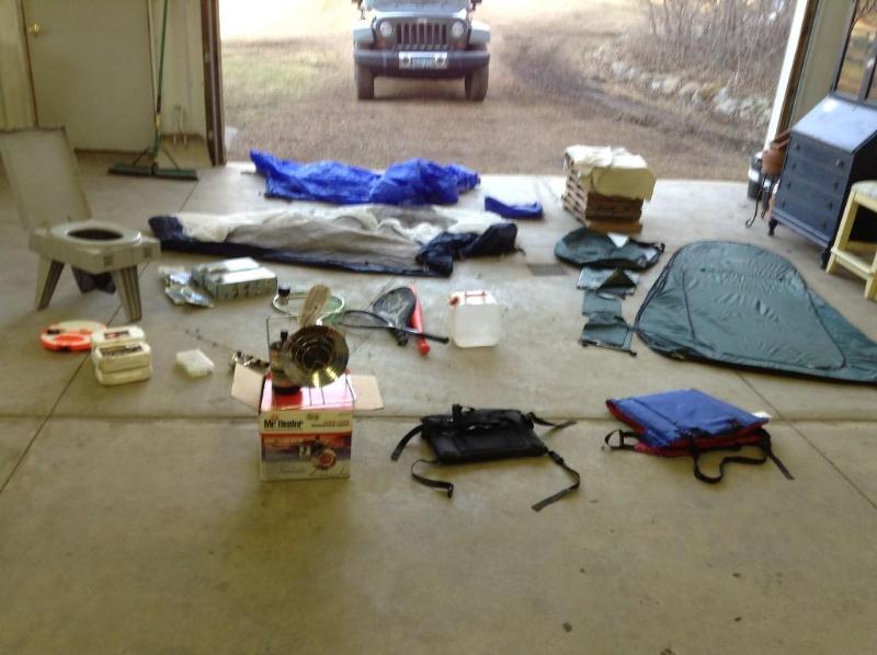 lot 114 image: Large group of camping outdoor acti...