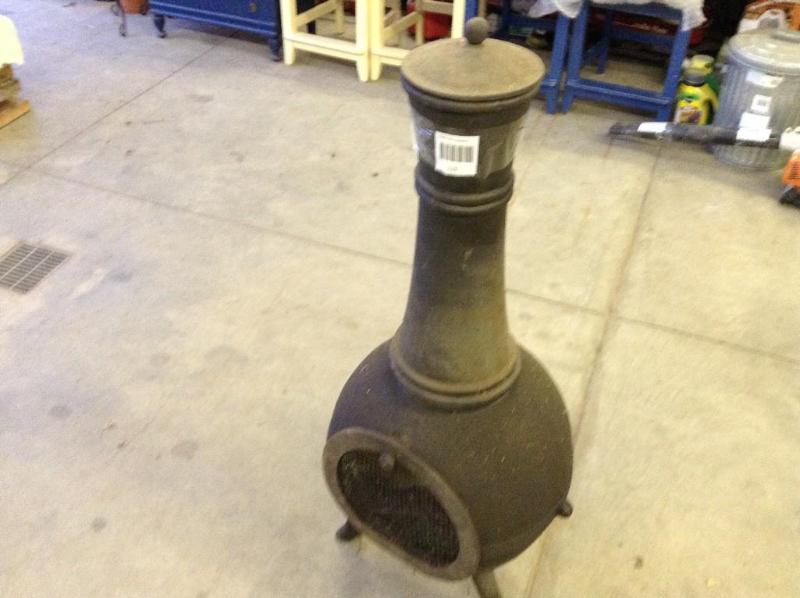 lot 115 image: Outdoor Fireplace Chiminea, well ma...