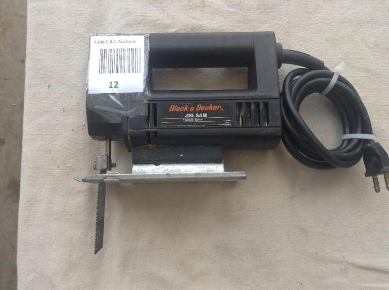 Black Decker No 7543 jig saw Hobby Farm Moving Sale K BID