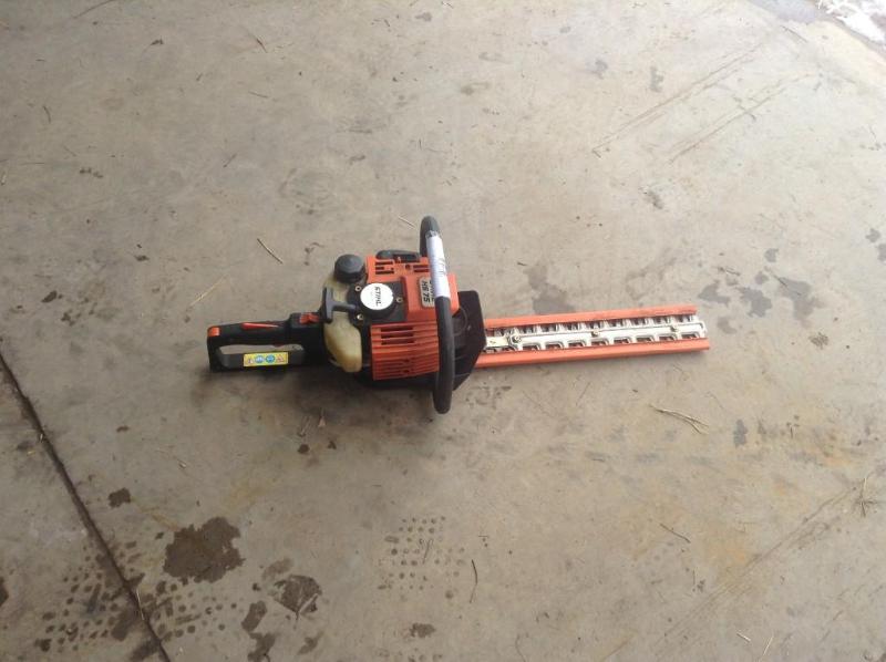 lot 4 image: Stihl model HS75 gas powered hedge ...
