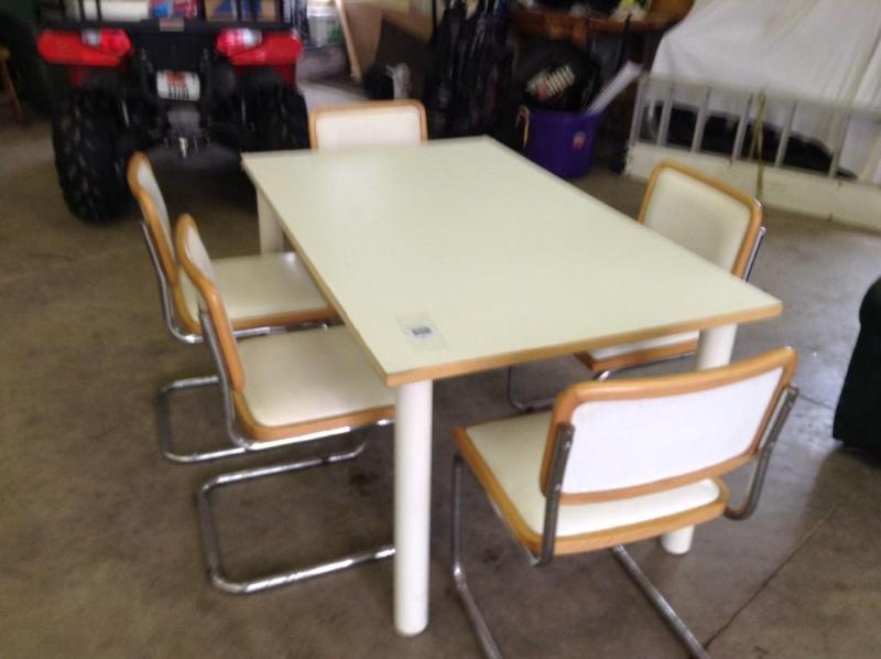 lot 51 image: Table and chair set with 5 chairs, ...