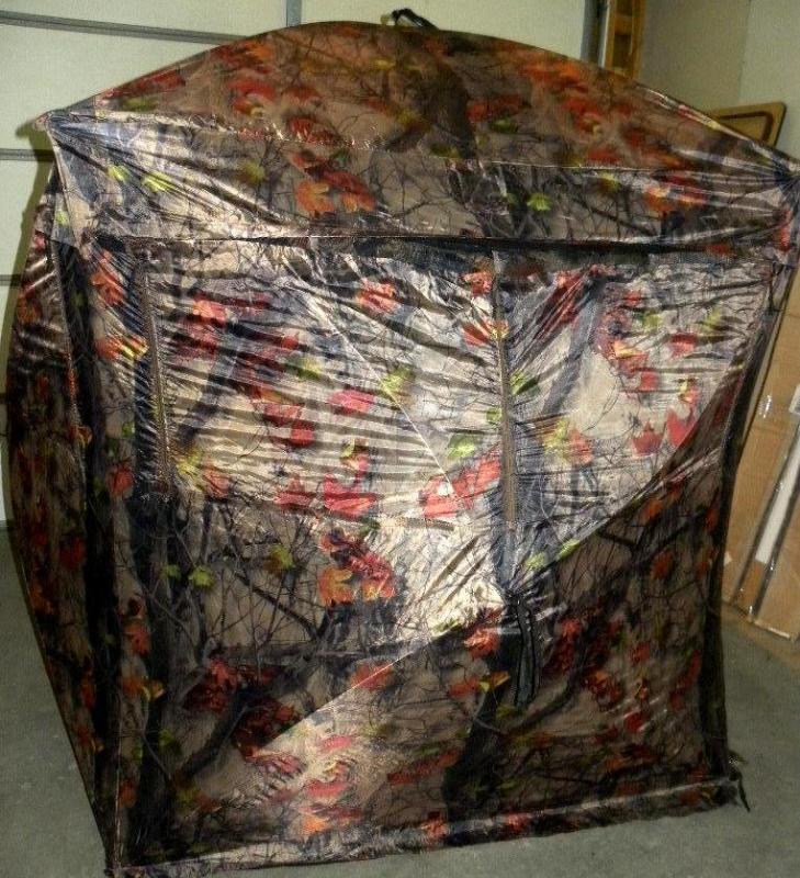 Five Hub Ground Blind, scent contai...