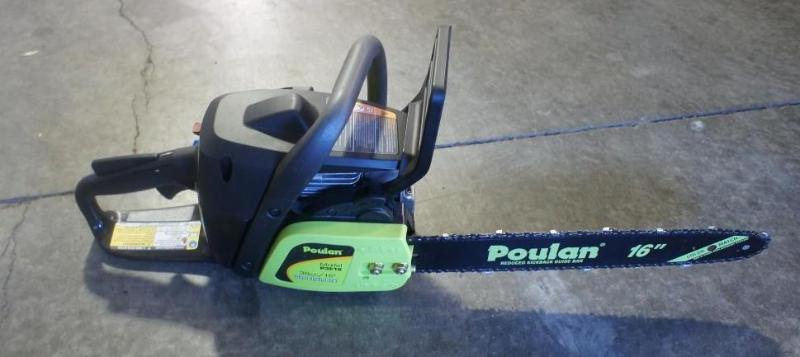 Poulan 16&quot Gas Chain Saw. Mode...