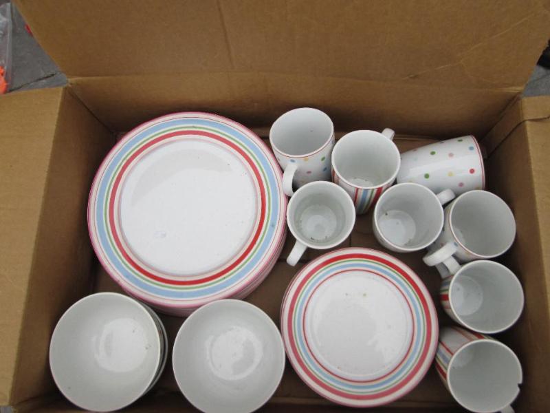 lot 27 image: Full set of colorful striped and po...