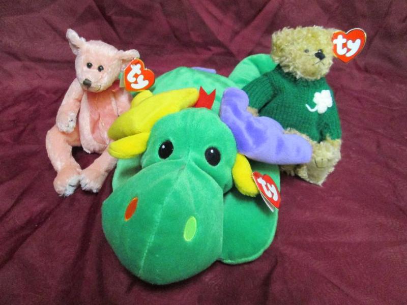 lot 56 image: Ty Beanie Baby animals. Antlers the...