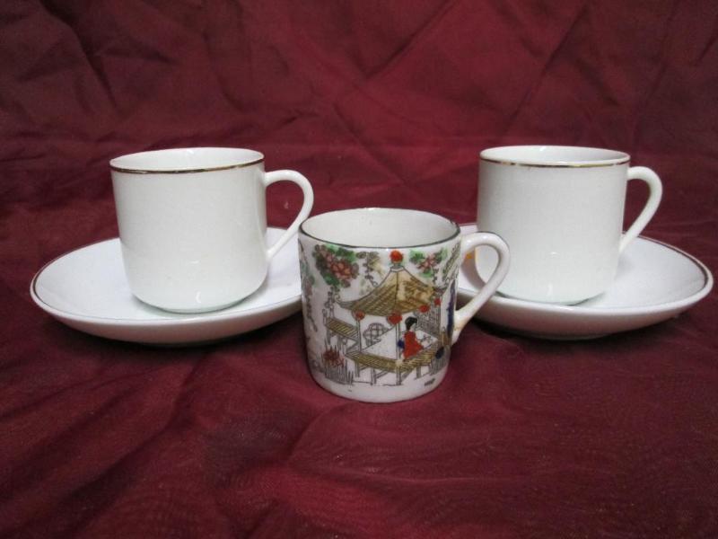 lot 65 image: Lot of china teacups in great condi...