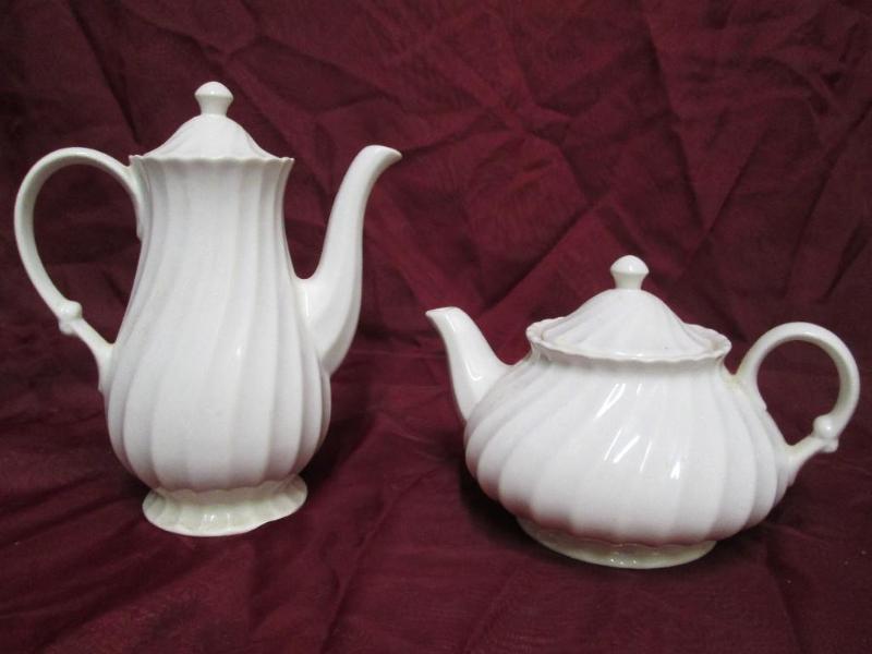 lot 87 image: Nice white carafe with a matching t...