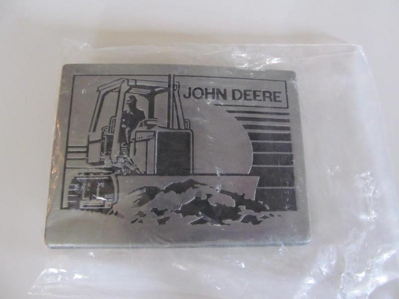 lot 20 image: John Deere belt buckle,brand new....