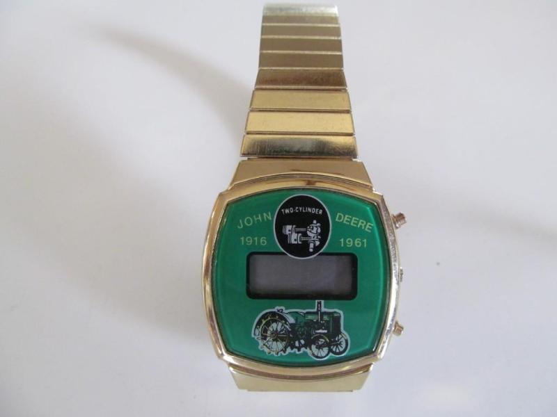 lot 24 image: 1916-1961 John Deer commemorative,i...