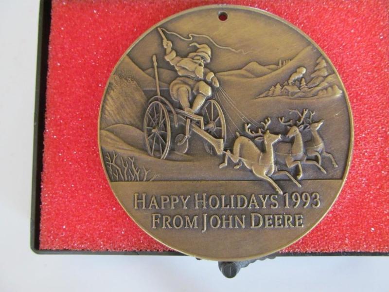 lot 6 image: John Deere Christmas ornament,brand...