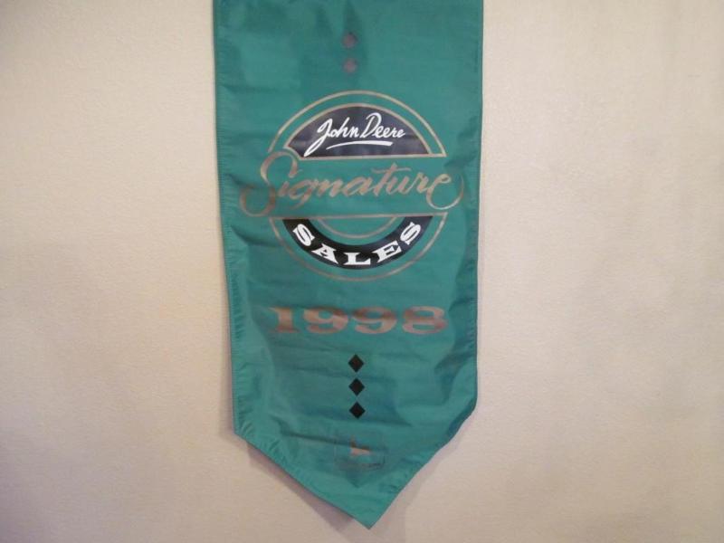 lot 73 image: John Deere Banner....