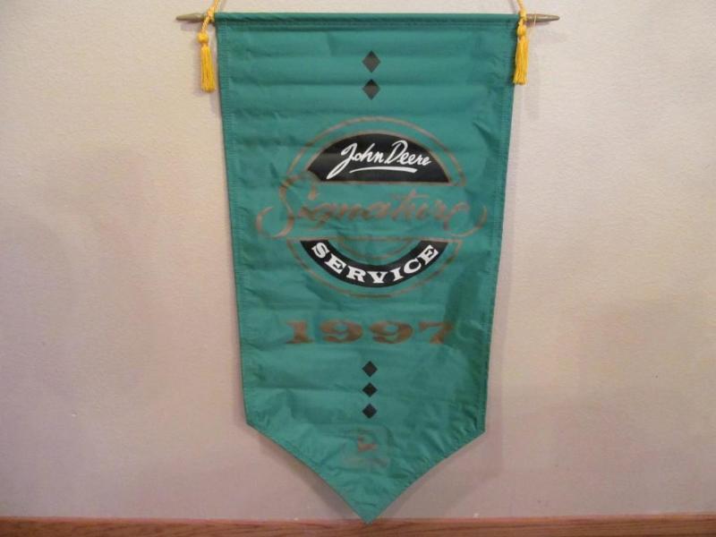 lot 75 image: John Deere Banner....