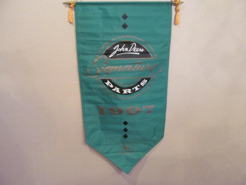 lot 76 image: John Deere Banner....