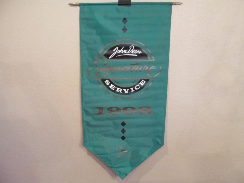 lot 77 image: John Deere Banner....