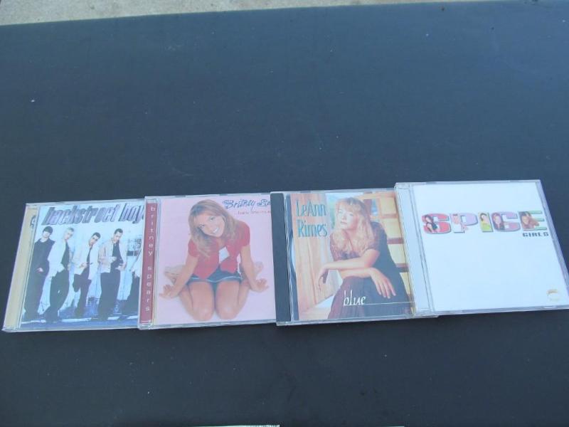 lot 87 image: CDs,Leann Rimes ...