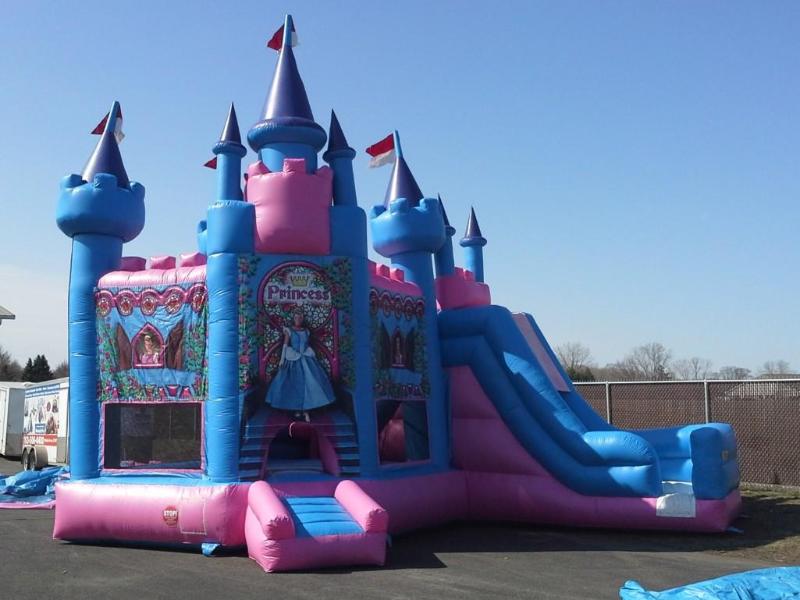 lot 20 image: Princess Castle combo 3 in 1