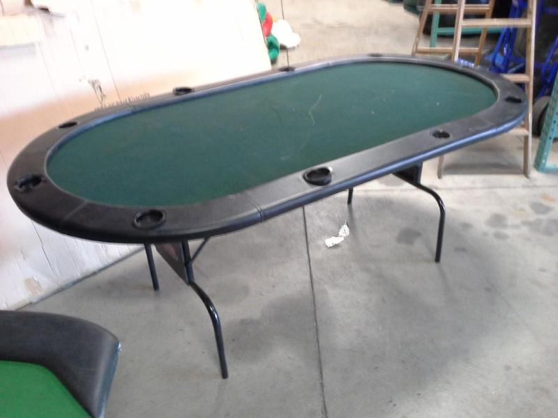 lot 43 image: Royal Flush poker table,