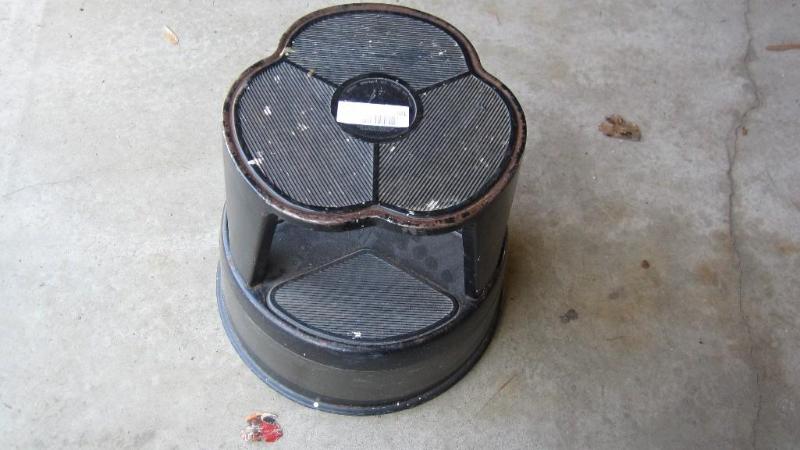 lot 101 image: step stool...