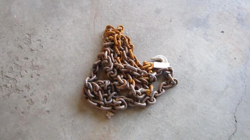 lot 131 image: log chain...