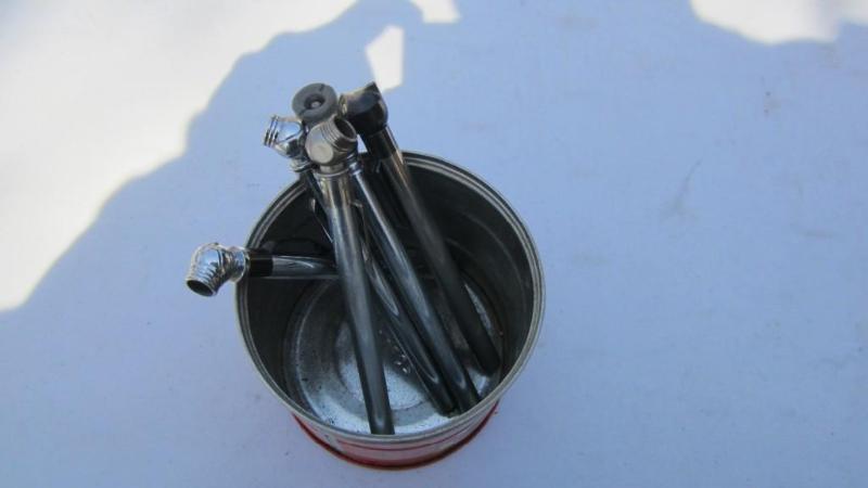 lot 141 image: air gauges...