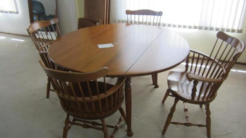 lot 221 image: table, 4 chairs, 5 leaves, with top...