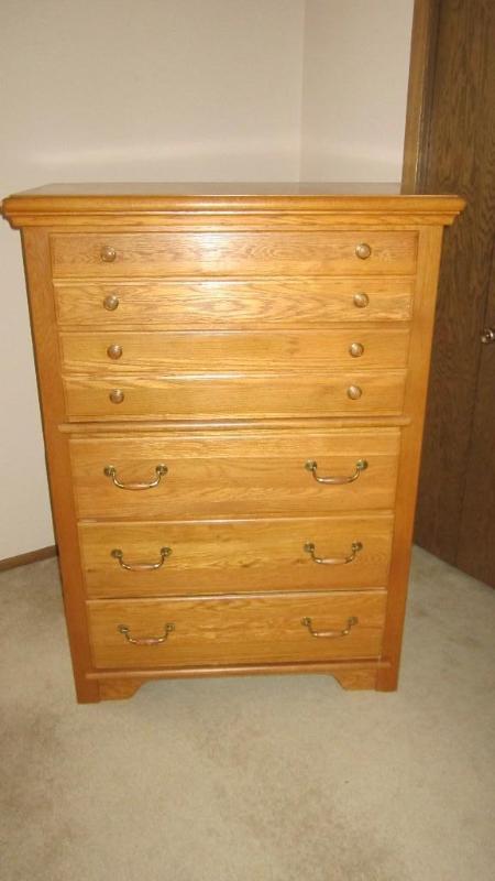 lot 225 image: dresser...