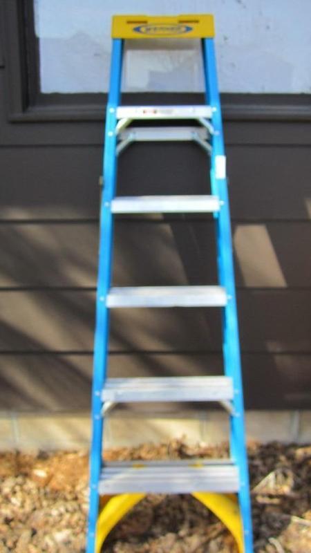 lot 34 image: Like new werner ladder...