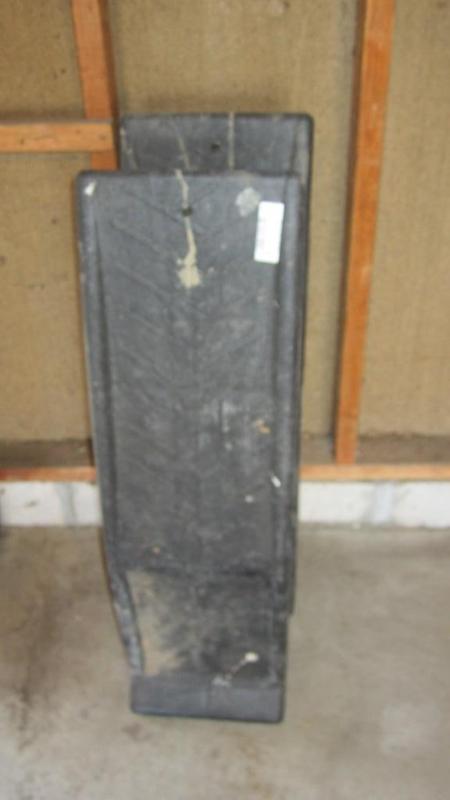 lot 36 image: plastic car ramps...