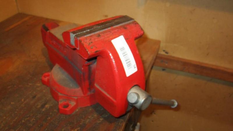 lot 54 image: bench vise...