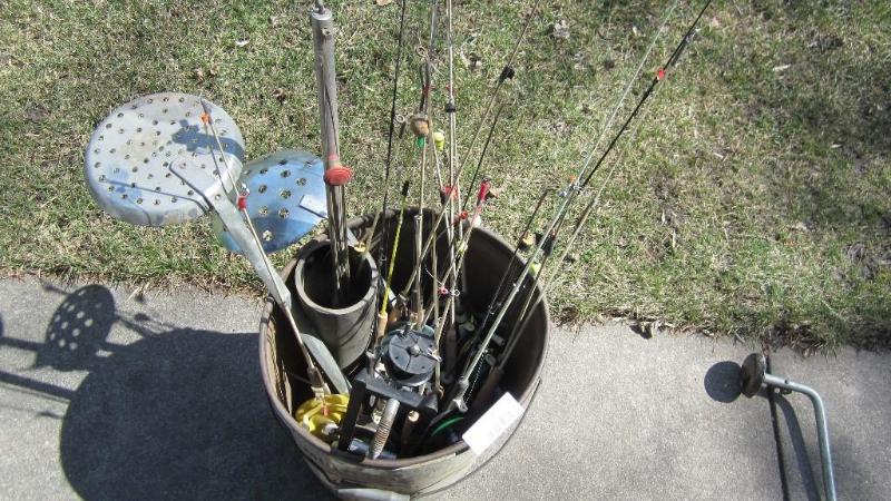 lot 74 image: ice fishing lot...