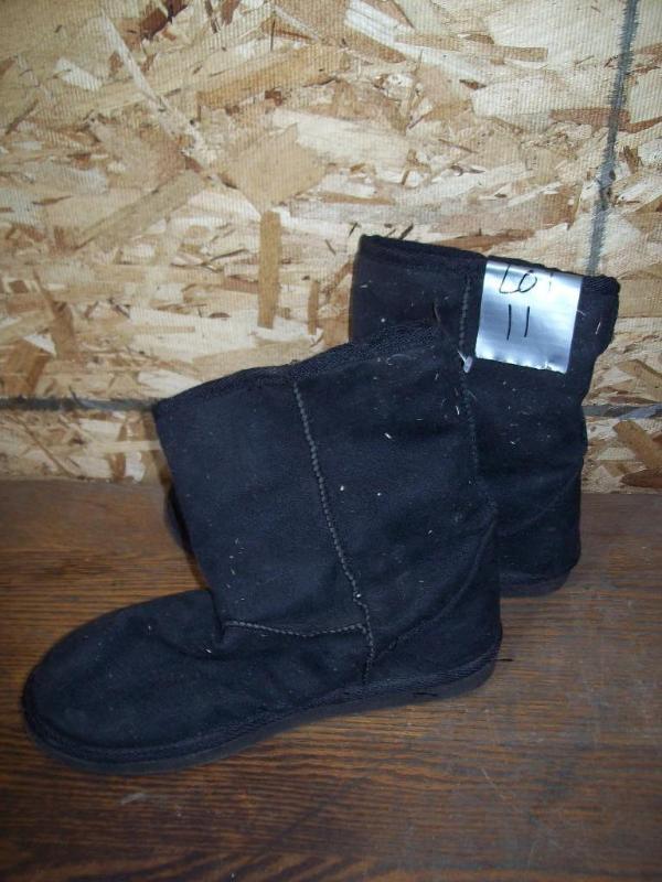 Womens Winter Boots -Black -Size 7 ...