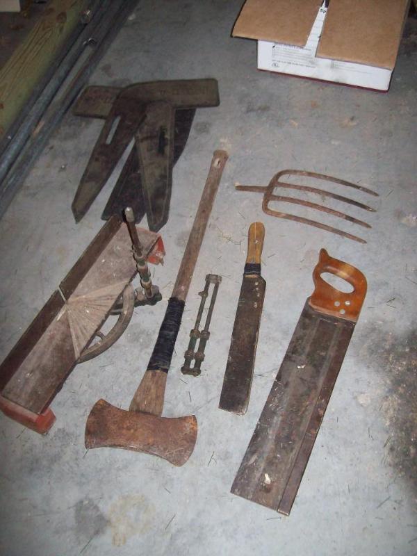 Assortment of tools (see pic) item ...