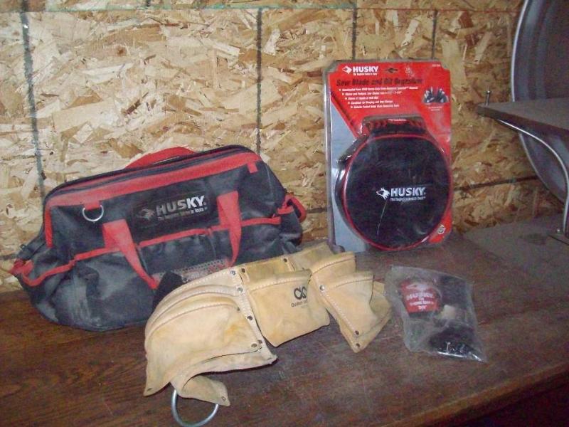 Husky Bag Husky Saw Blade and Bit O...