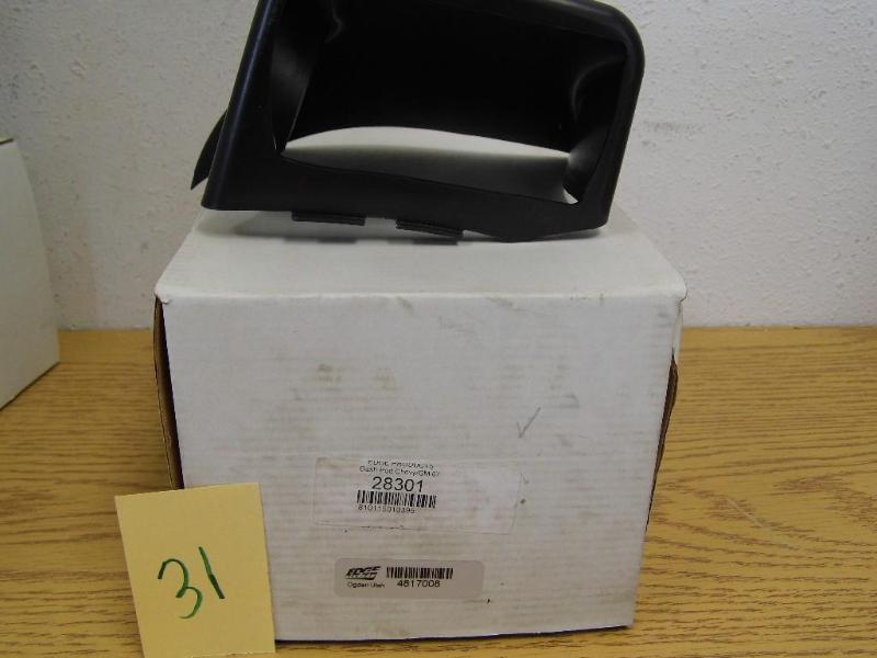 lot 31 image: Edge Products Dash Pod - Black - 28...