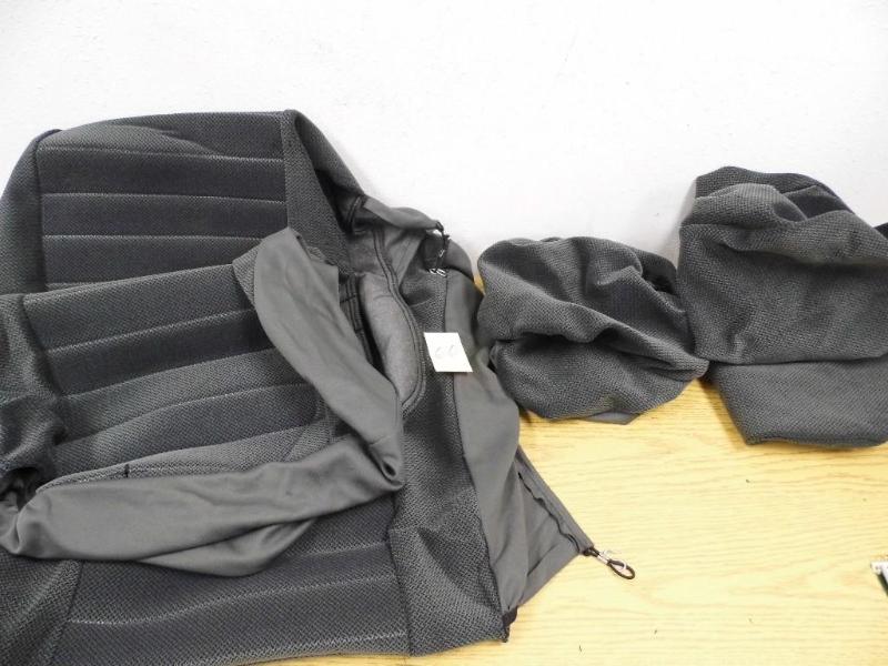 lot 60 image: Wrangler Seat Cover - Grey - U Fit ...
