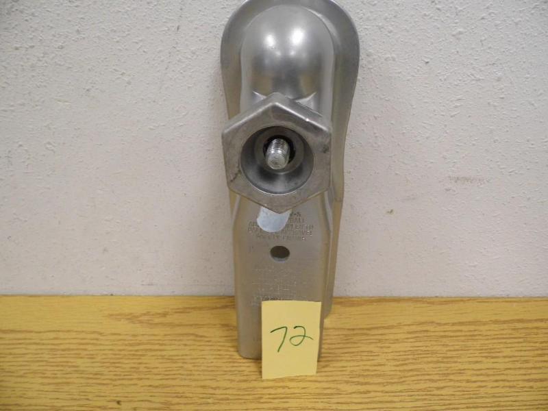 lot 72 image: Valley Industries Trailer Coupler -...