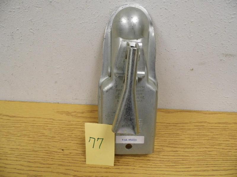 lot 77 image: Valley Industries Trailer Coupler -...