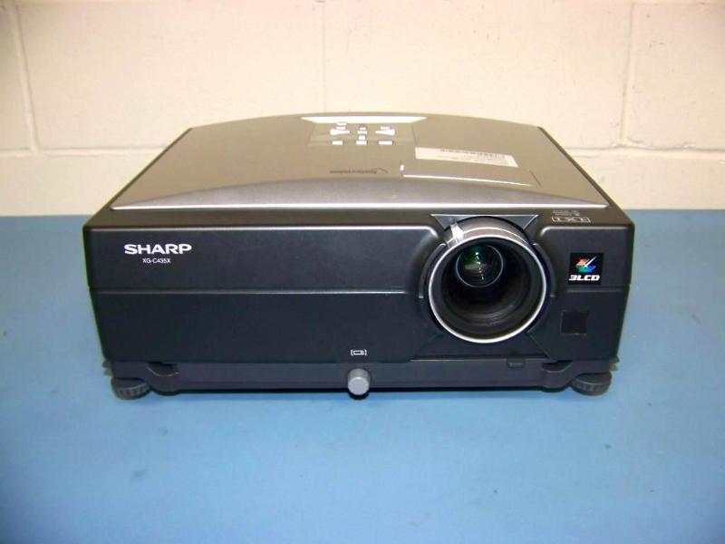 lot 8 image: Sharp, XG-C435X, LCD Projector