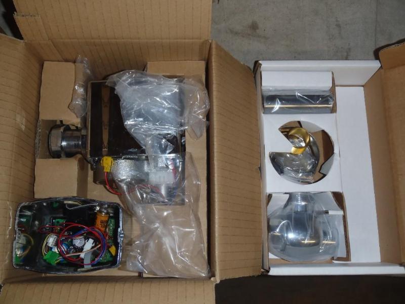 lot 140 image: Toto TET1GNC-32 Electronic Flush Va...