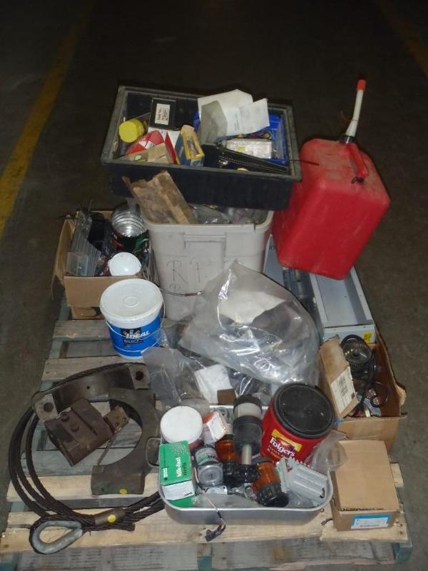 lot 186 image: Pallet lot of Industrial&nbspand E...
