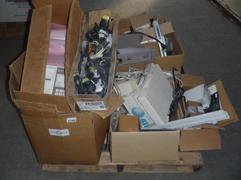 lot 189 image: Pallet Lot of Telecommunication Ite...