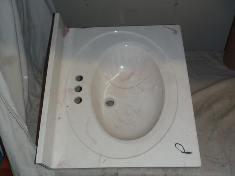lot 20 image: Vanity Sink top 25&quotWx21-12&qu...