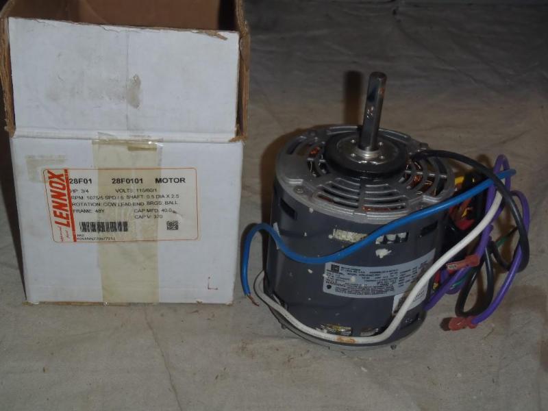 lot 8 image: Lennox 28F01&nbspMotor 34HP 1075R...