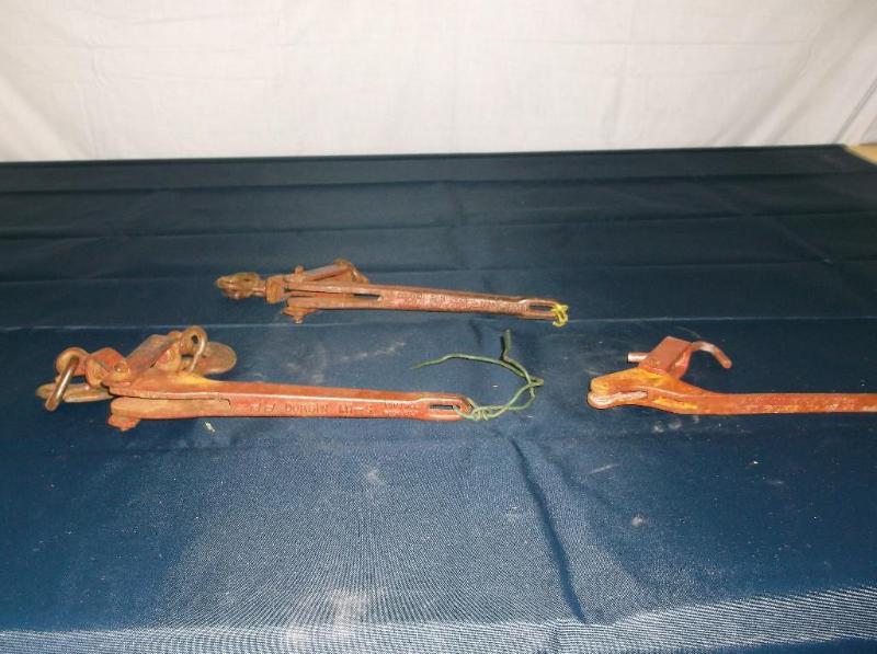 lot 35 image: 3 chain binders 2 heavy duty 1 ligh...
