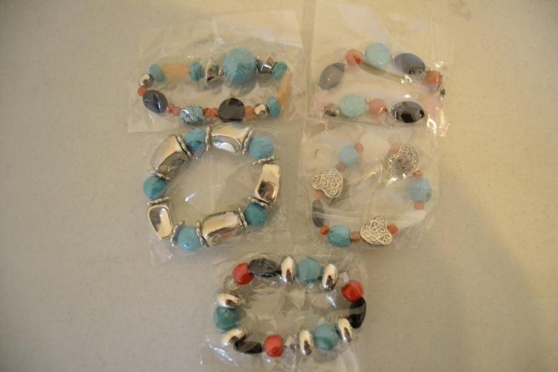 5 Turquoise Fashion Bracelets